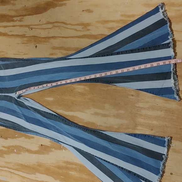 Show me your MuMu Berkeley Zip Up Bells Indigo size 24 - Picture 8 of 13